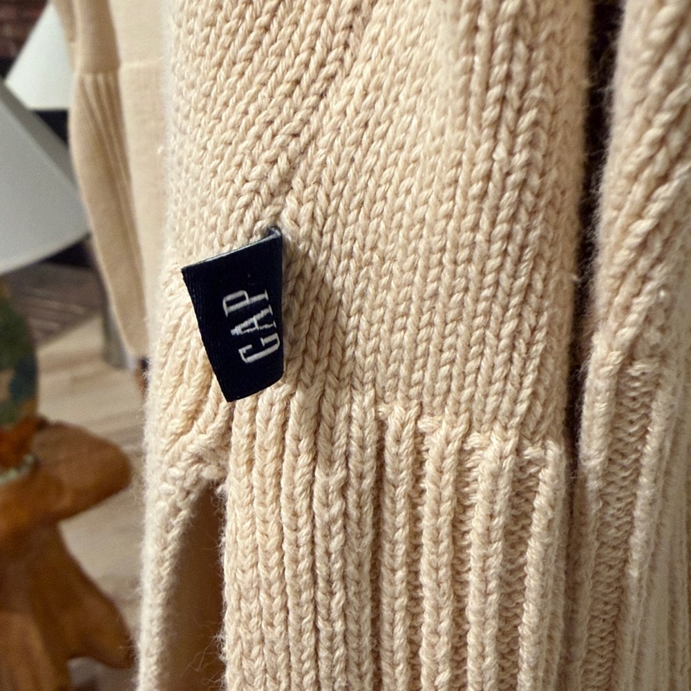 GAP Cream Ribbed Hem cotton Sweater – Women’s Size Large – Soft Neutral Pullover - Picture 3 of 7